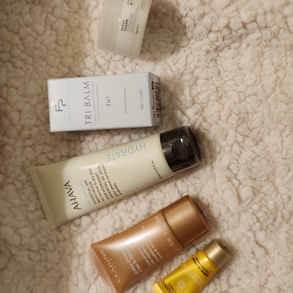 Mini skincare bundle NEW